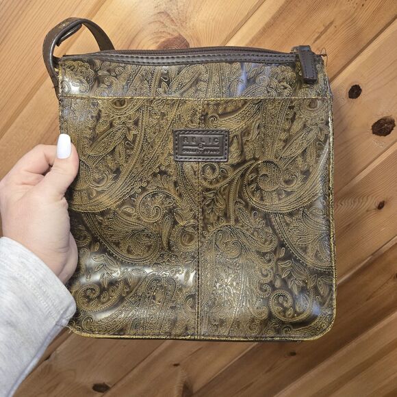 Relic By Fossil Paisley Embossed Vegan‎ Leather Crossbody Purse - Picture 1 of 12